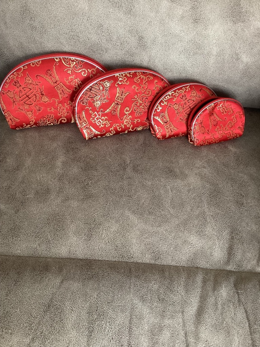 Silk Cosmetic Jewelry Red cases set 4 New